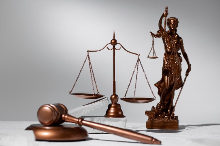 Balance Between Professionalism and Approachability in Law